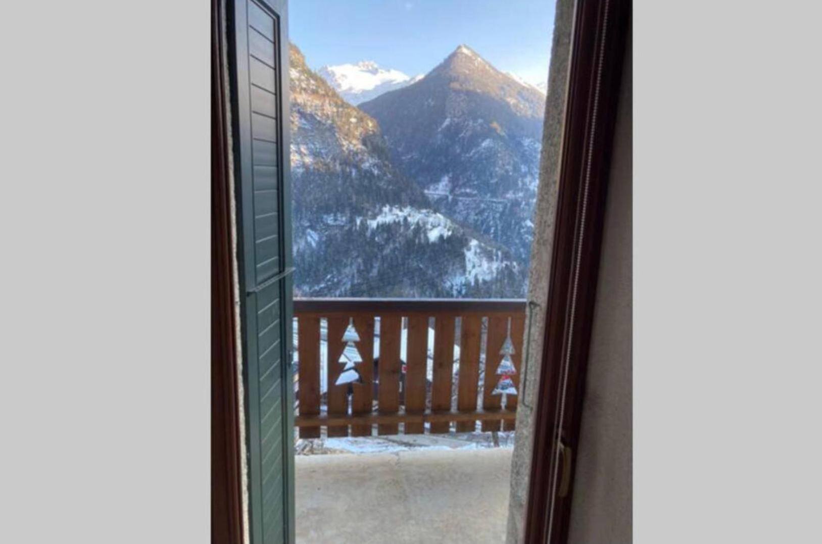 Bel Appartement 2.5 Pieces Avec Balcon, Magnifique Vue Sur Le Glacier Des Grands Finhaut Exterior foto